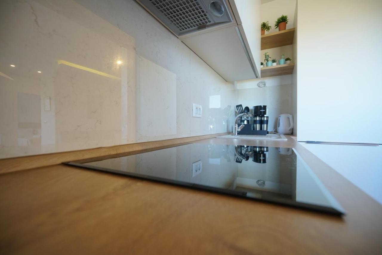 Apartment Perla Sukosan Exterior photo